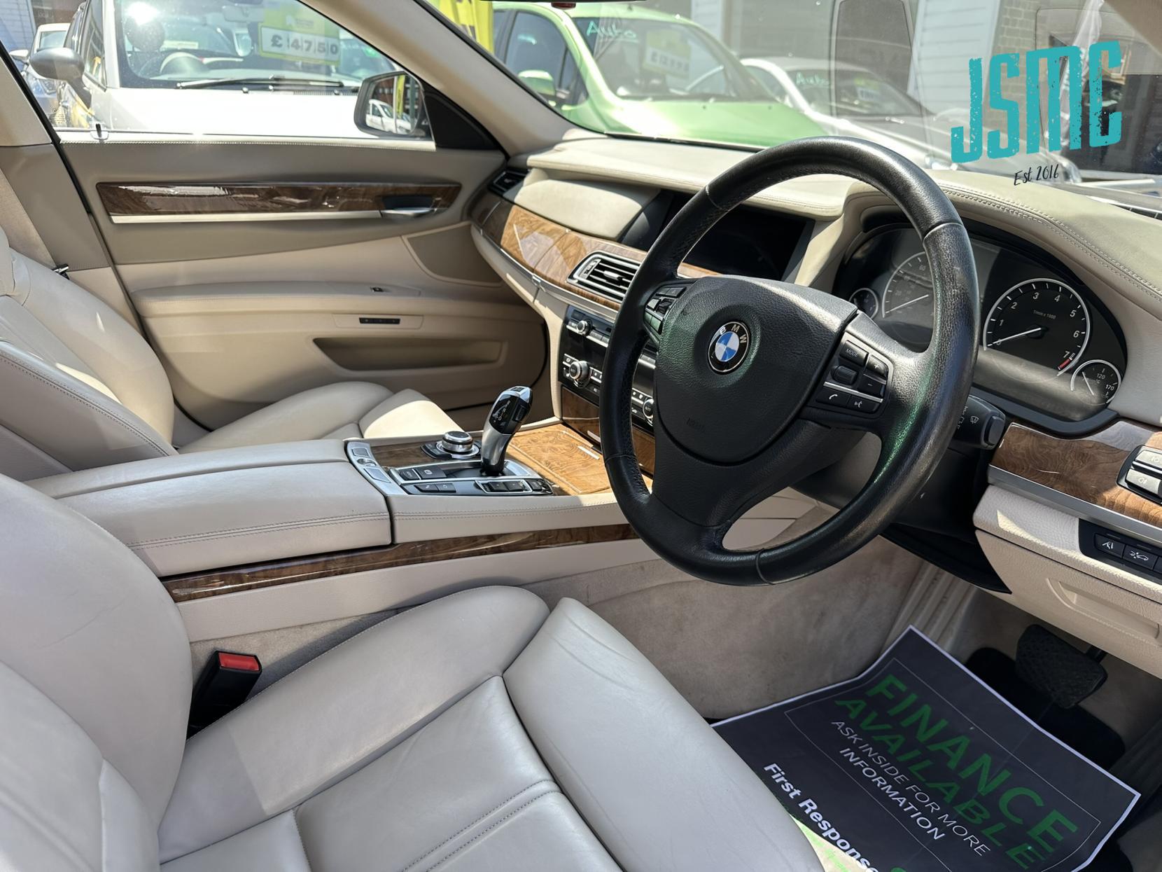 BMW 7 Series 3.0 740i Saloon 4dr Petrol Auto Euro 5 (326 ps)
