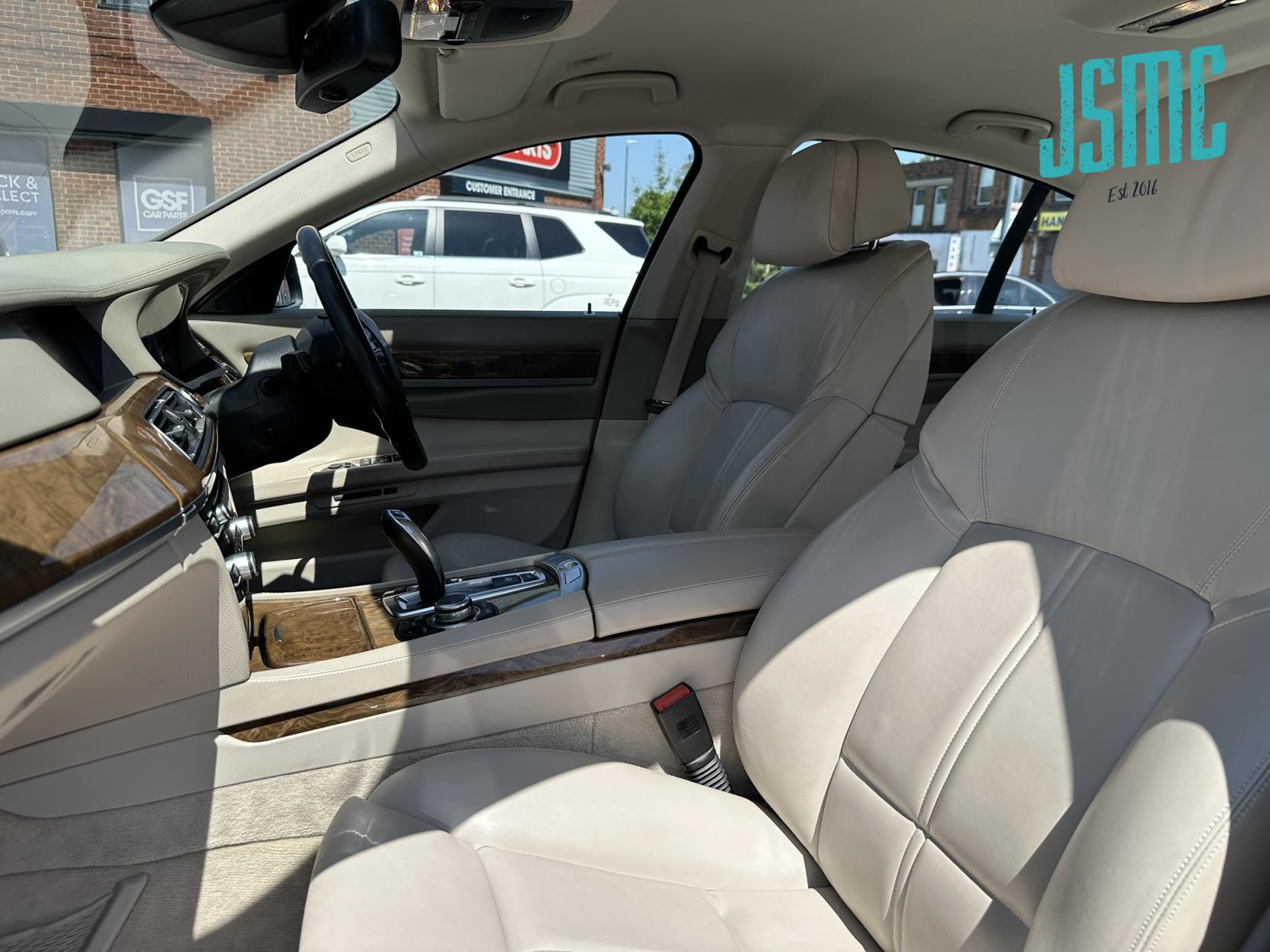 BMW 7 Series 3.0 740i Saloon 4dr Petrol Auto Euro 5 (326 ps)