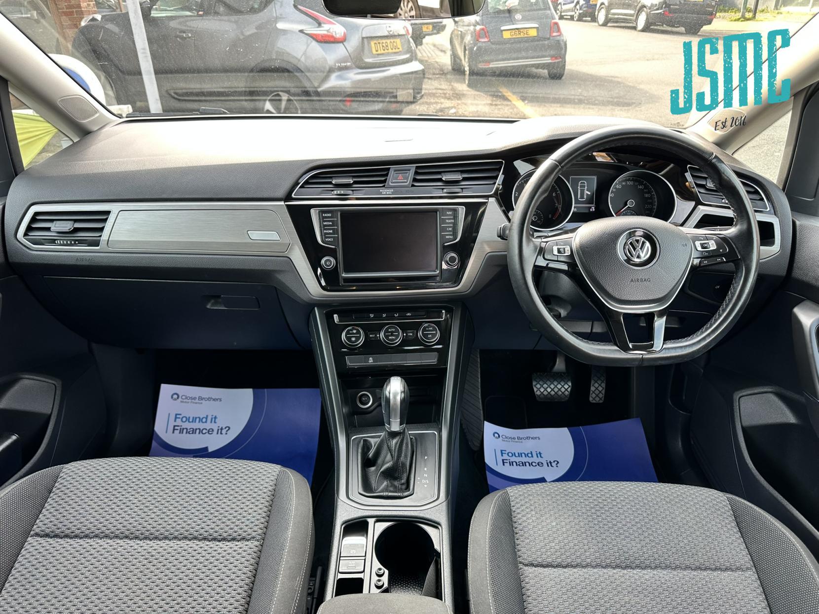 Volkswagen Touran 1.4 TSI SEL MPV 5dr Petrol DSG Euro 6 (s/s) (150 ps)