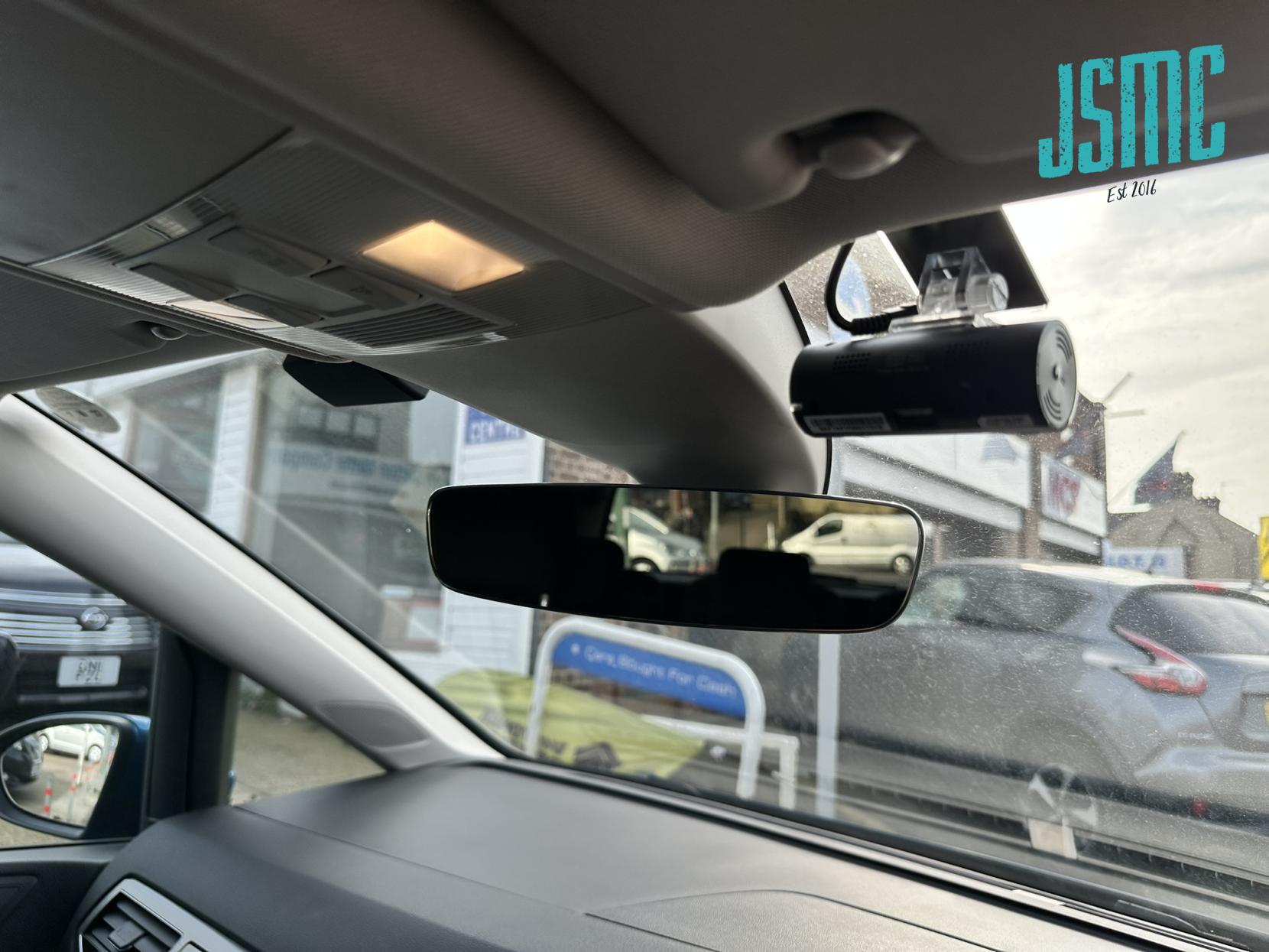 Volkswagen Touran 1.4 TSI SEL MPV 5dr Petrol DSG Euro 6 (s/s) (150 ps)