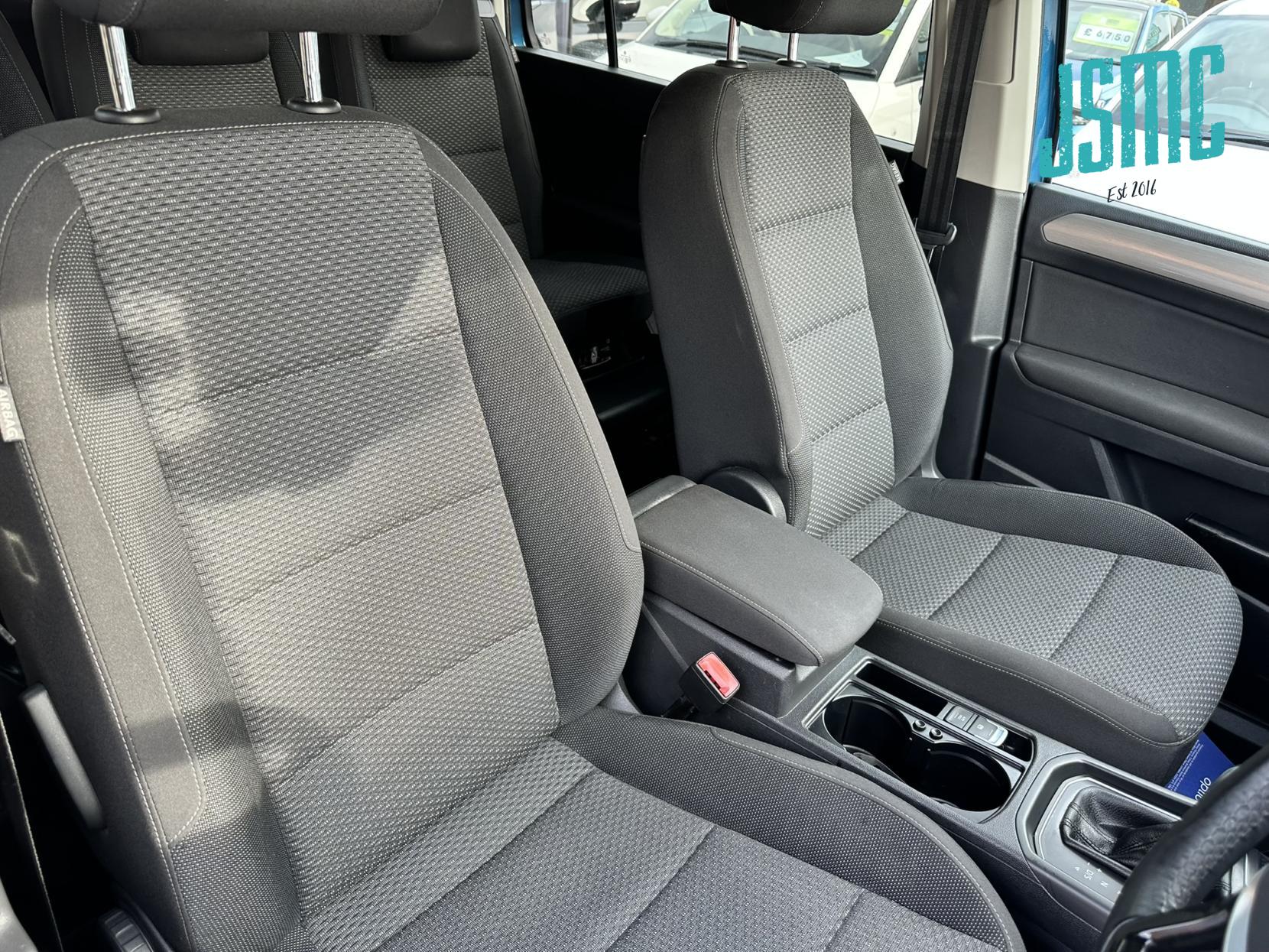 Volkswagen Touran 1.4 TSI SEL MPV 5dr Petrol DSG Euro 6 (s/s) (150 ps)