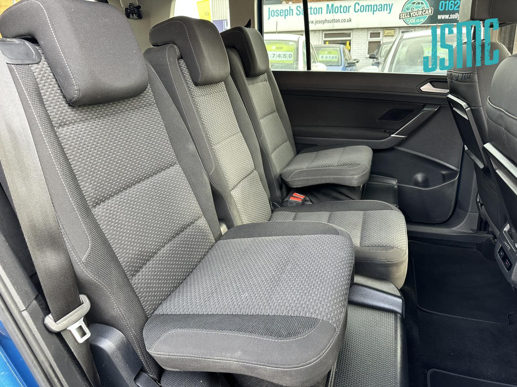 Volkswagen Touran 1.4 TSI SEL MPV 5dr Petrol DSG Euro 6 (s/s) (150 ps)