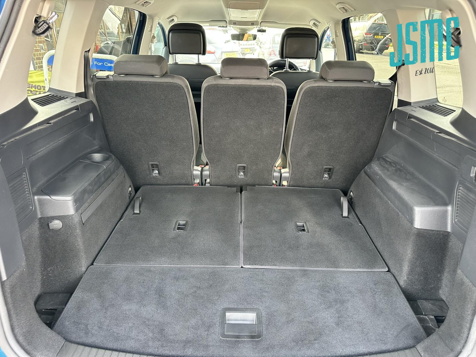 Volkswagen Touran 1.4 TSI SEL MPV 5dr Petrol DSG Euro 6 (s/s) (150 ps)