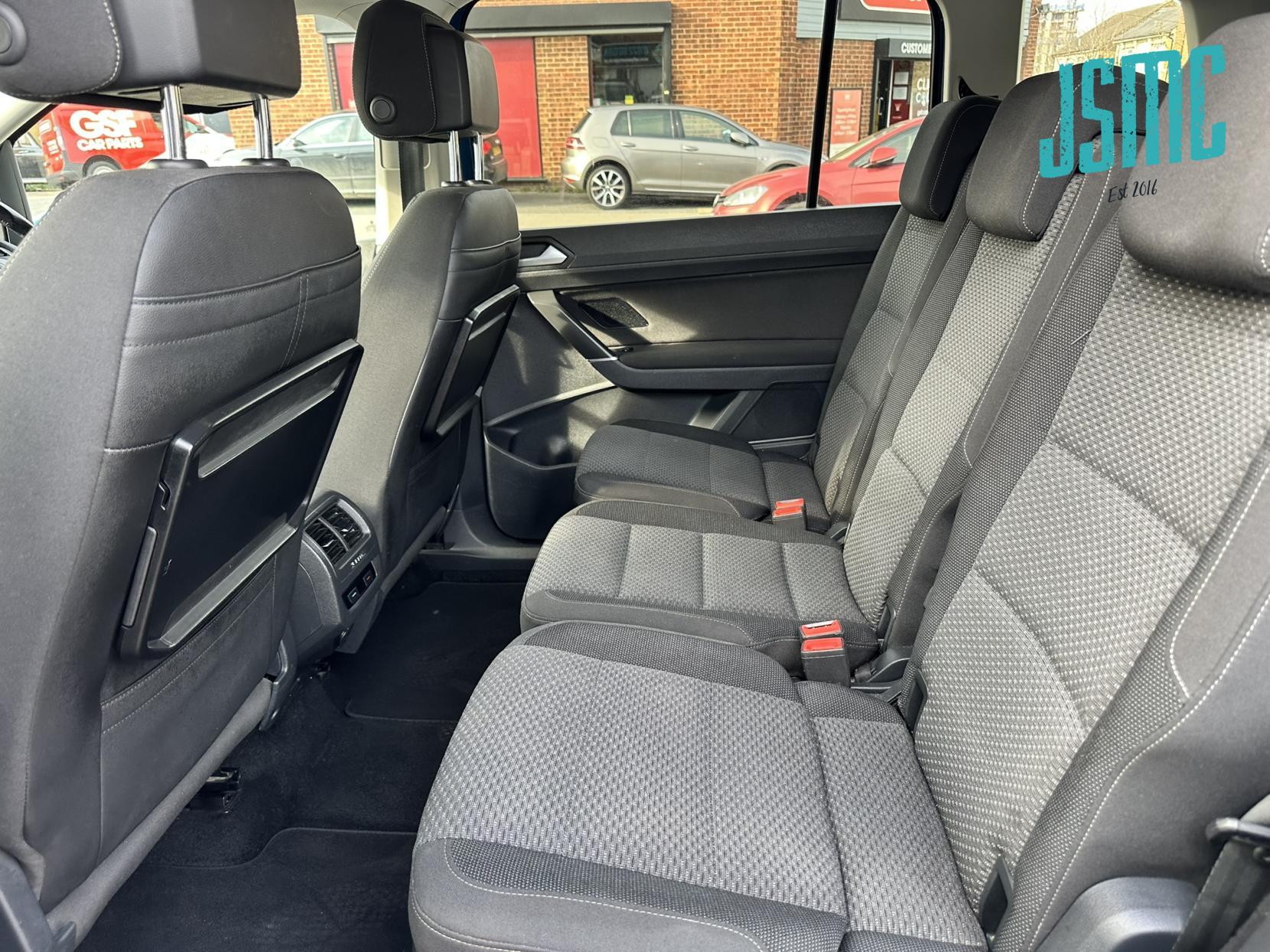 Volkswagen Touran 1.4 TSI SEL MPV 5dr Petrol DSG Euro 6 (s/s) (150 ps)