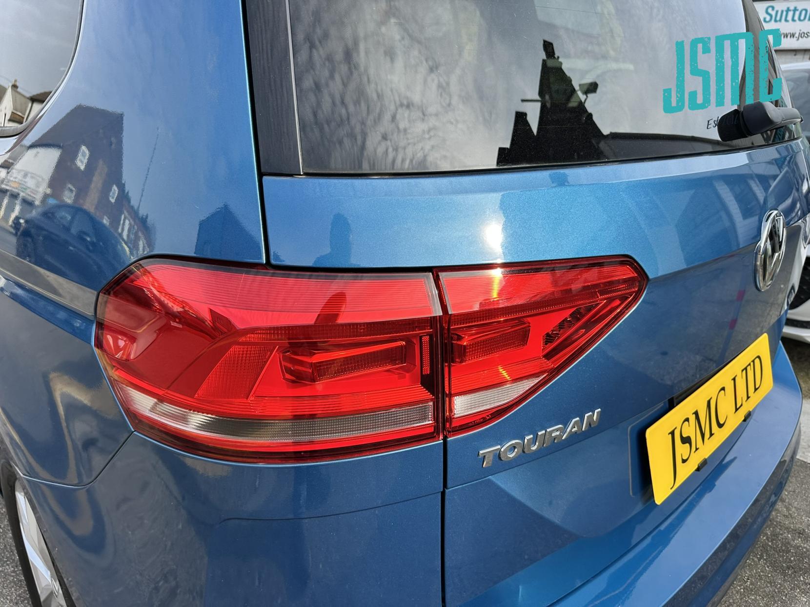 Volkswagen Touran 1.4 TSI SEL MPV 5dr Petrol DSG Euro 6 (s/s) (150 ps)