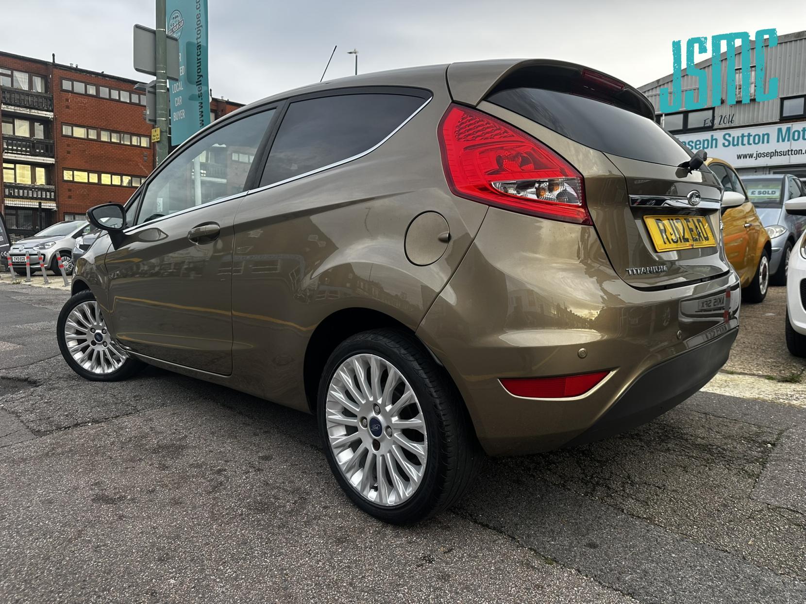 Ford Fiesta 1.4 Titanium Hatchback 3dr Petrol Automatic (154 g/km, 94 bhp)