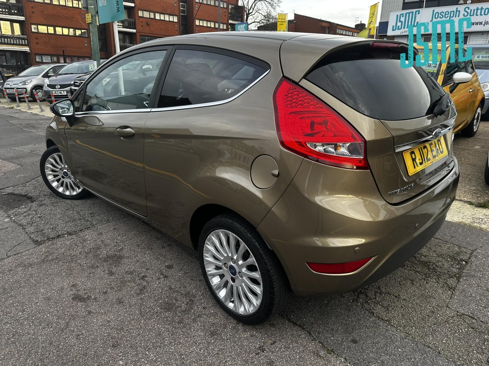 Ford Fiesta 1.4 Titanium Hatchback 3dr Petrol Automatic (154 g/km, 94 bhp)