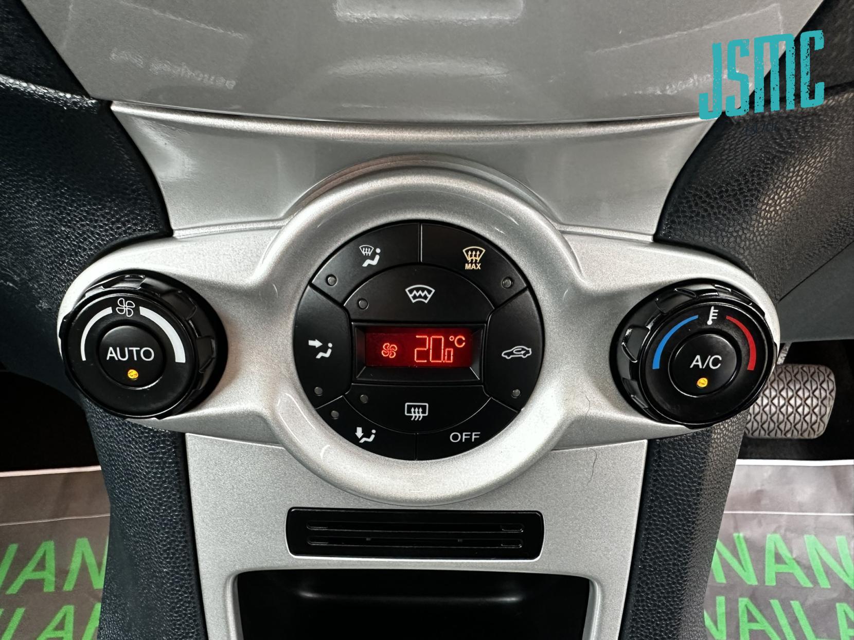 Ford Fiesta 1.4 Titanium Hatchback 3dr Petrol Automatic (154 g/km, 94 bhp)