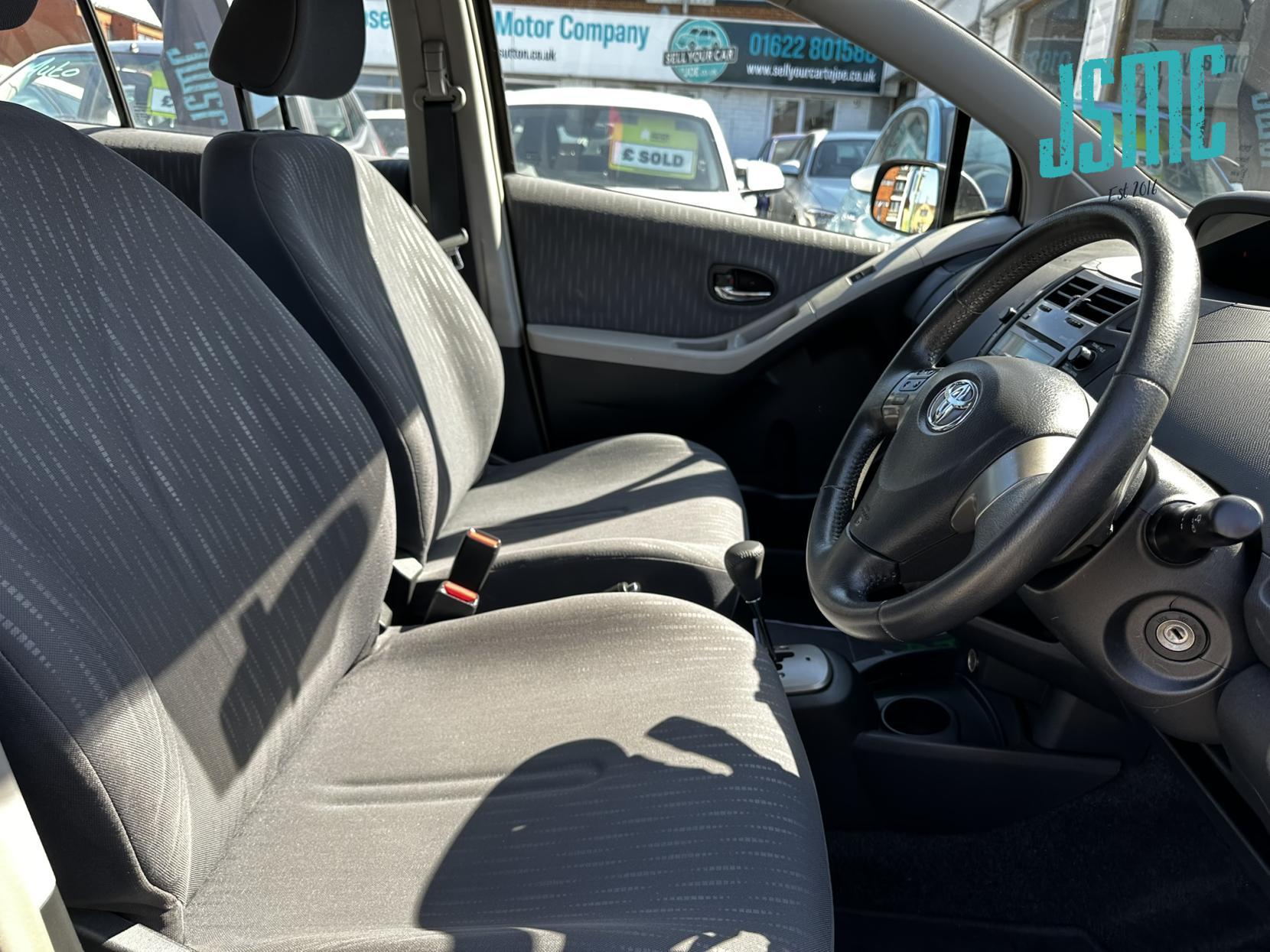 Toyota Yaris 1.33 Dual VVT-i TR Hatchback 5dr Petrol MultiMode Euro 4 (s/s) (101 ps)