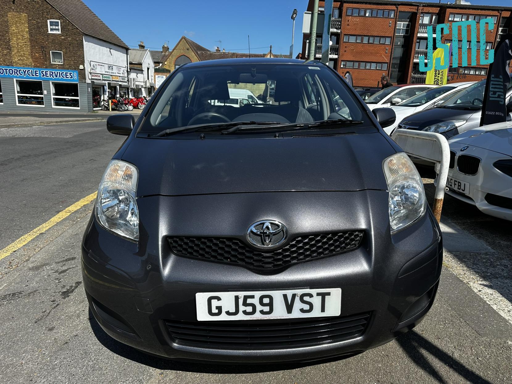 Toyota Yaris 1.33 Dual VVT-i TR Hatchback 5dr Petrol MultiMode Euro 4 (s/s) (101 ps)