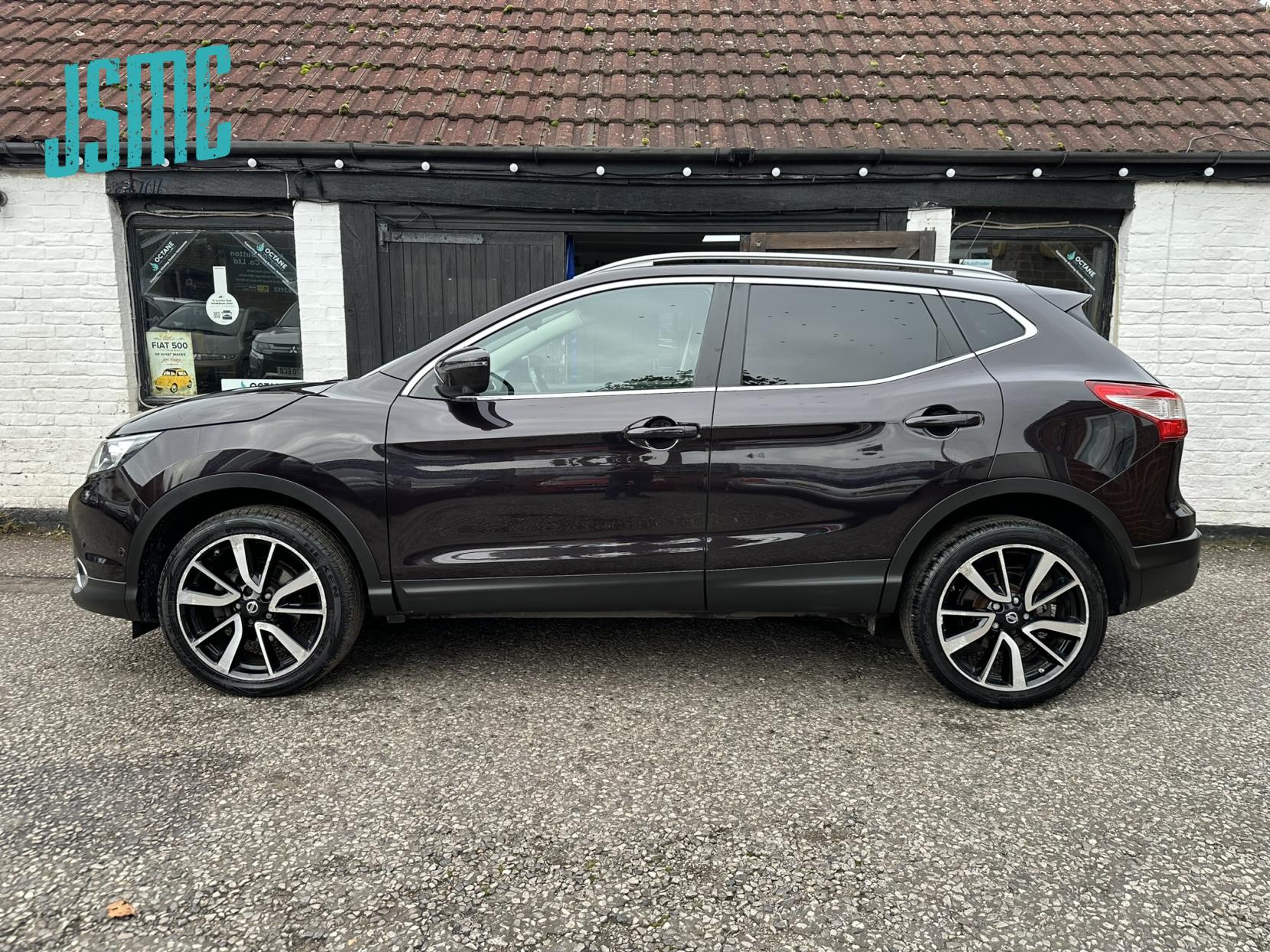 Nissan Qashqai 1.6 DIG-T Tekna SUV 5dr Petrol Manual 2WD Euro 6 (s/s) (163 ps)