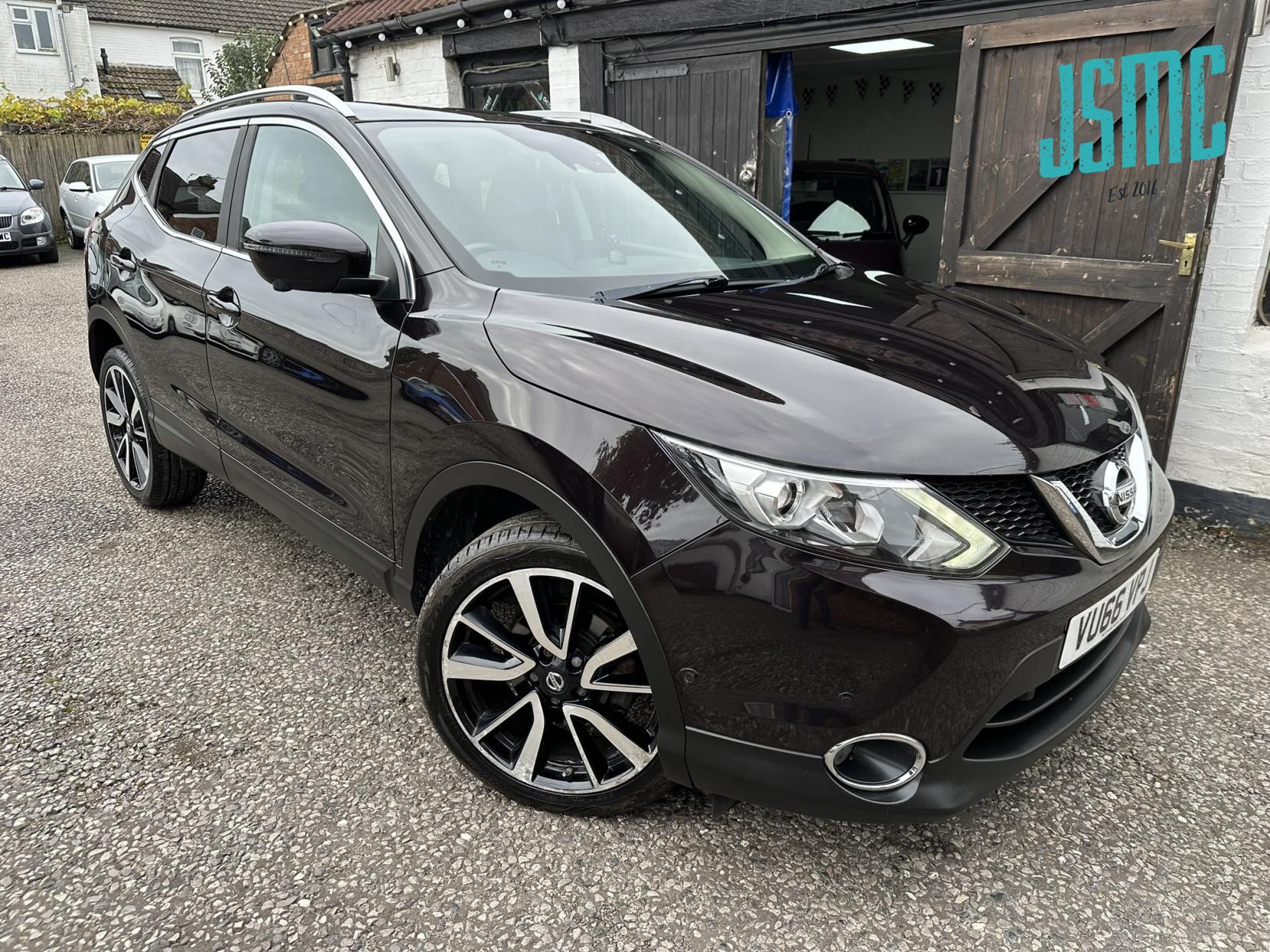 Nissan Qashqai 1.6 DIG-T Tekna SUV 5dr Petrol Manual 2WD Euro 6 (s/s) (163 ps)