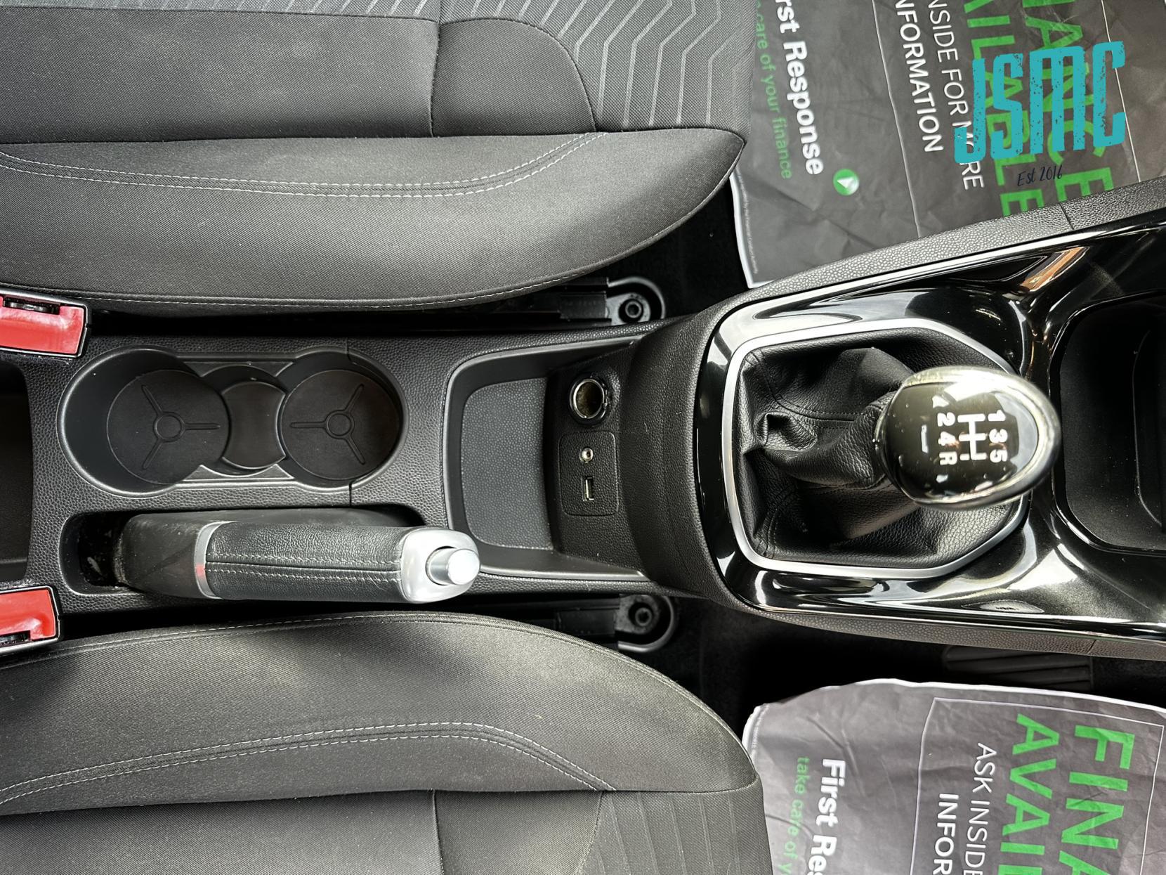 Ford Fiesta 1.25 Zetec Hatchback 5dr Petrol Manual Euro 6 (82 ps)