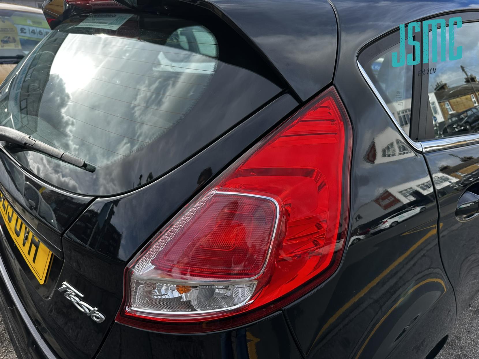 Ford Fiesta 1.25 Zetec Hatchback 5dr Petrol Manual Euro 6 (82 ps)