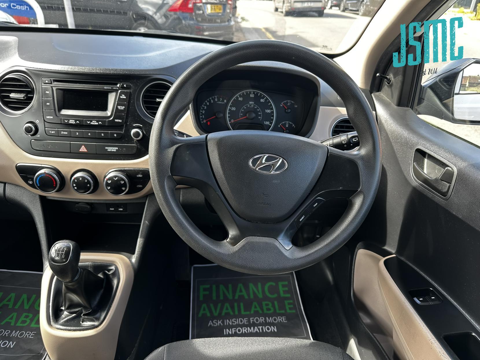 Hyundai i10 1.0 S Hatchback 5dr Petrol Manual Euro 5 (66 ps)