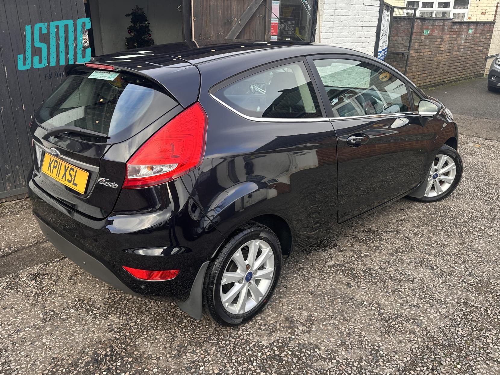 Ford Fiesta 1.25 Zetec Hatchback 3dr Petrol Manual (129 g/km, 81 bhp)