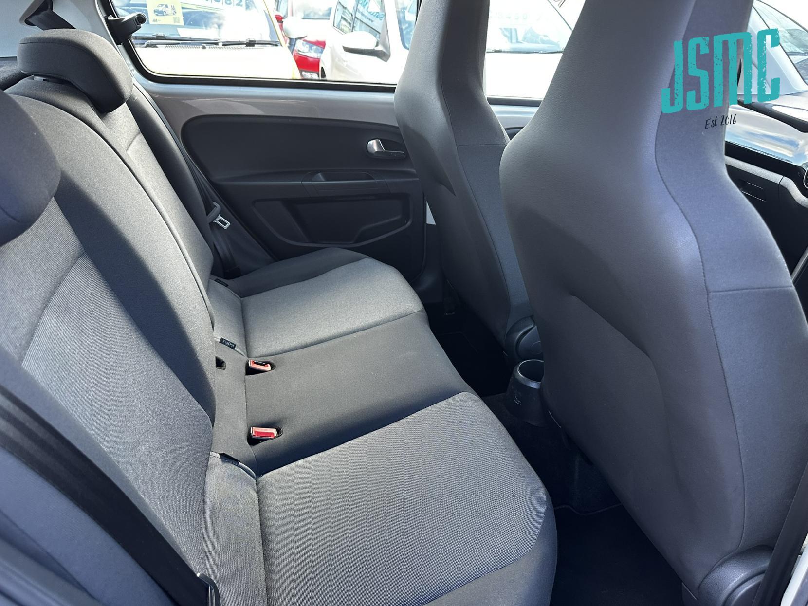 Volkswagen up! 1.0 Move up! Hatchback 5dr Petrol ASG Euro 5 (60 ps)