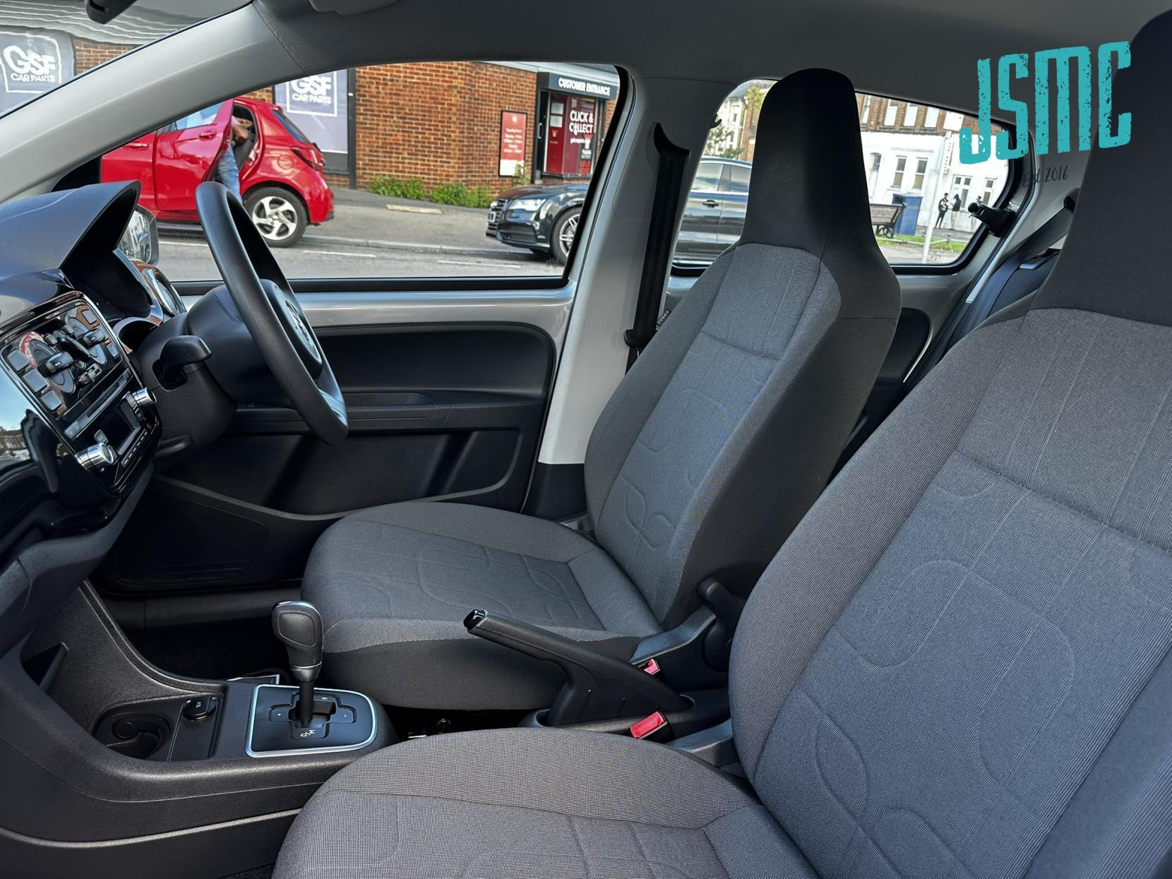 Volkswagen up! 1.0 Move up! Hatchback 5dr Petrol ASG Euro 5 (60 ps)