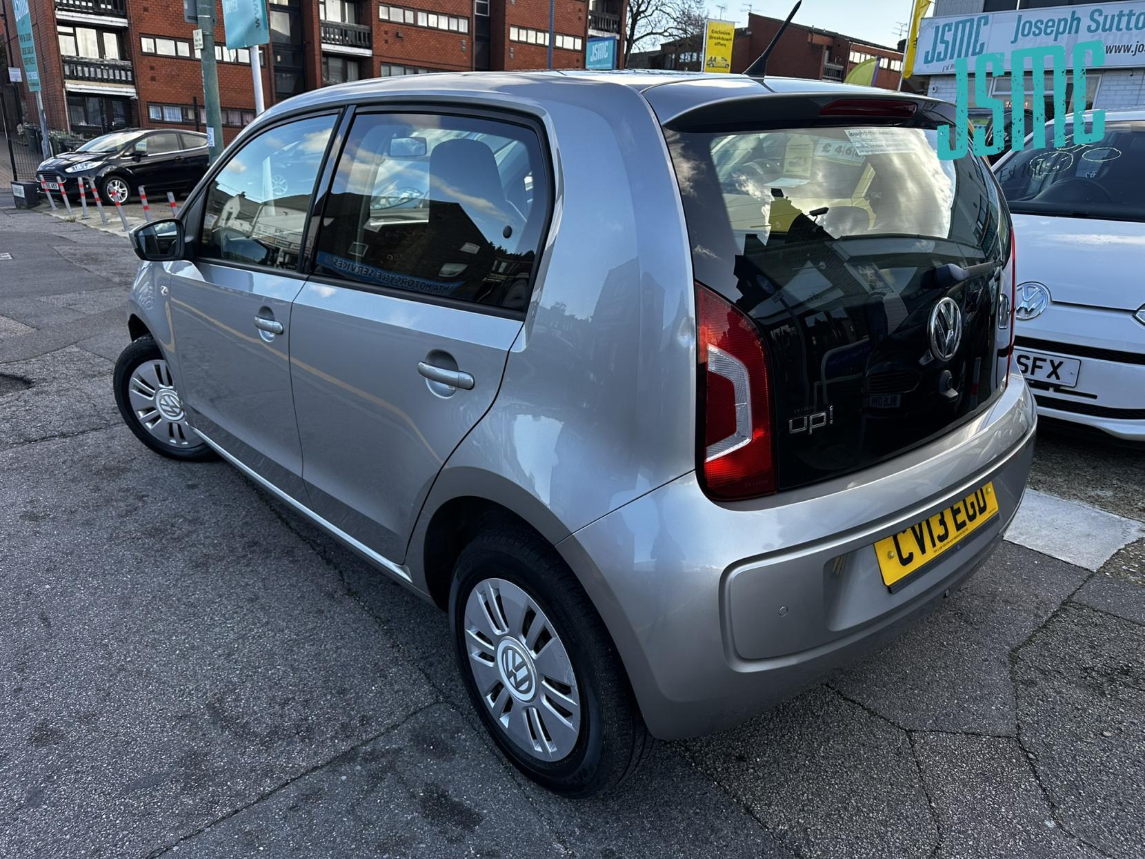 Volkswagen up! 1.0 Move up! Hatchback 5dr Petrol ASG Euro 5 (60 ps)