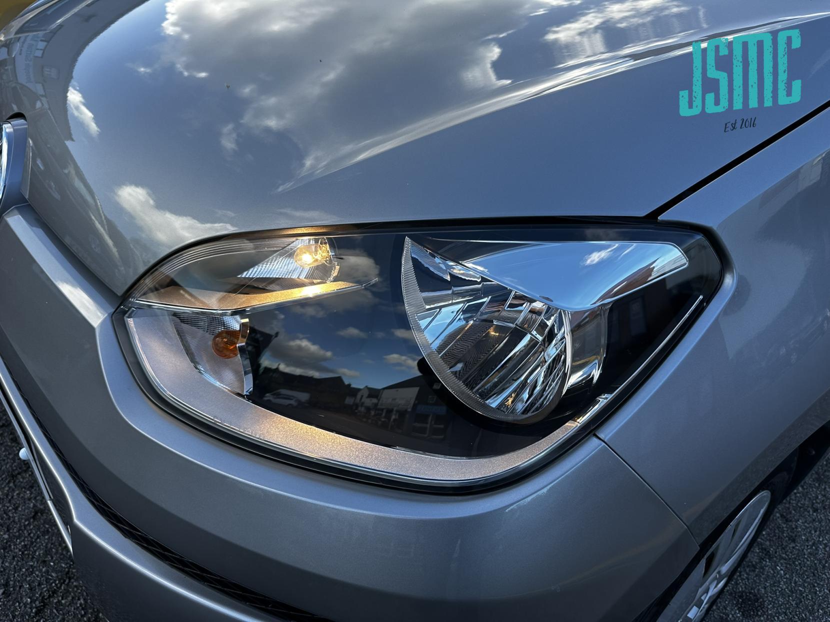 Volkswagen up! 1.0 Move up! Hatchback 5dr Petrol ASG Euro 5 (60 ps)