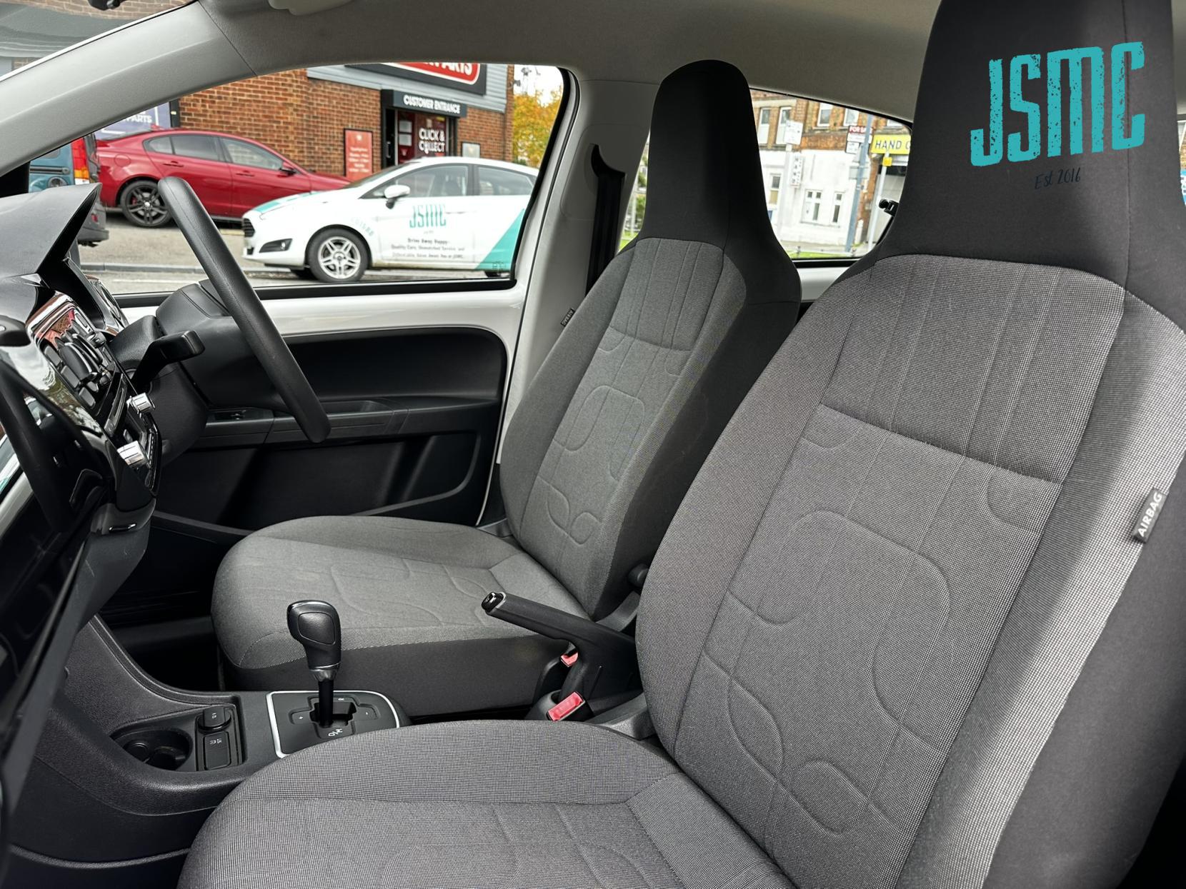 Volkswagen up! 1.0 Move up! Hatchback 5dr Petrol ASG Euro 5 (60 ps)