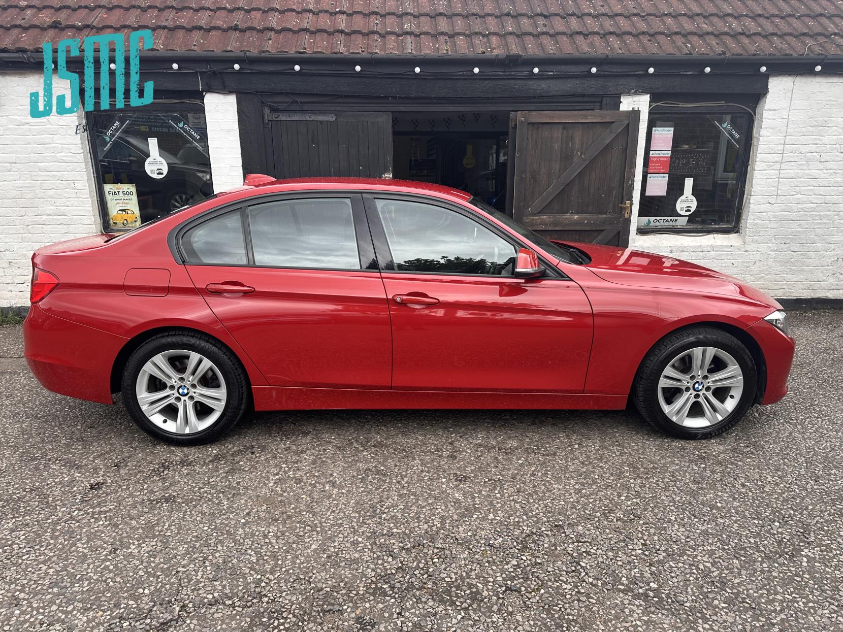 BMW 3 Series 2.0 320d Sport Saloon 4dr Diesel Auto Euro 5 (s/s) (184 ps)