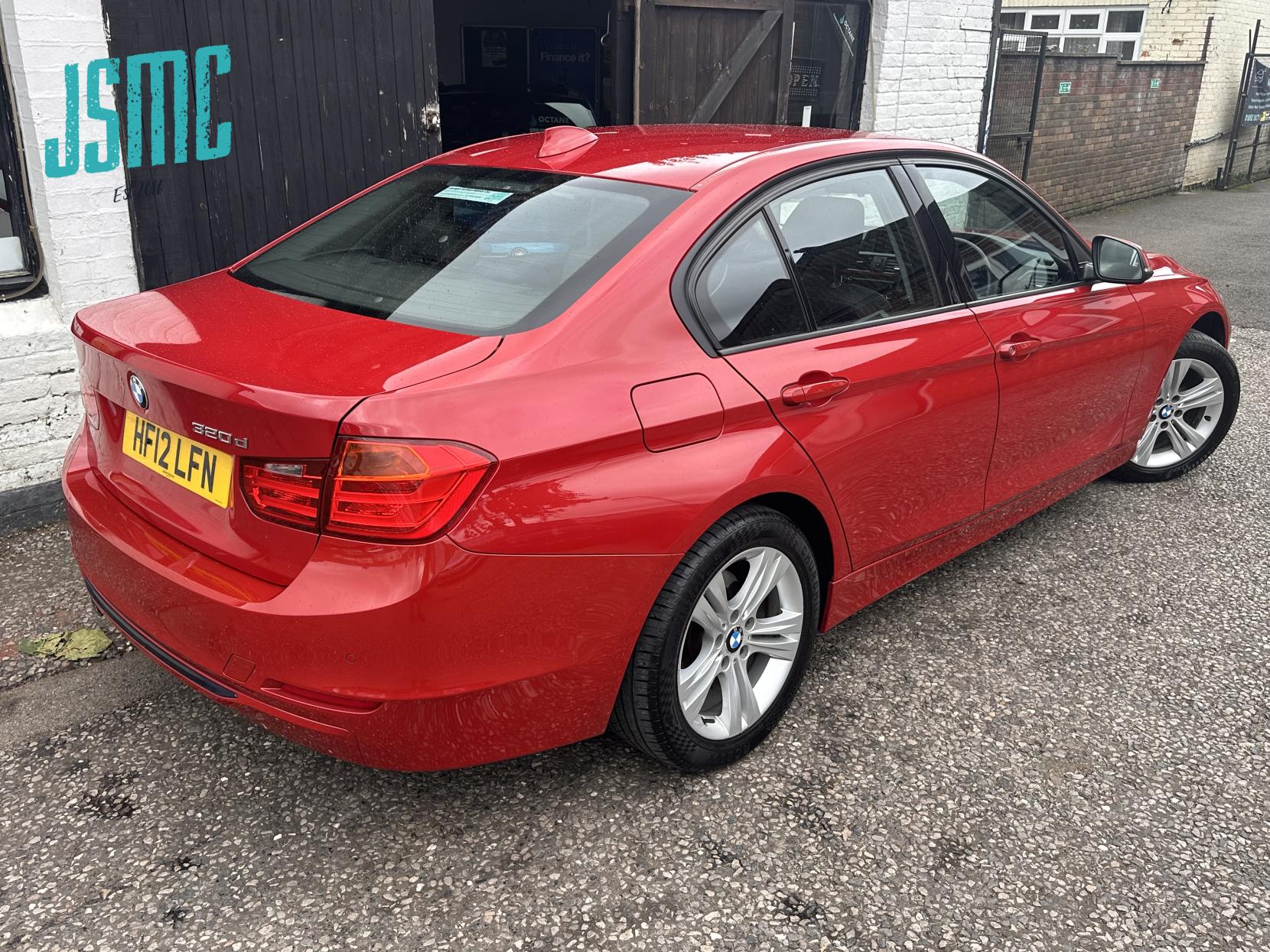 BMW 3 Series 2.0 320d Sport Saloon 4dr Diesel Auto Euro 5 (s/s) (184 ps)