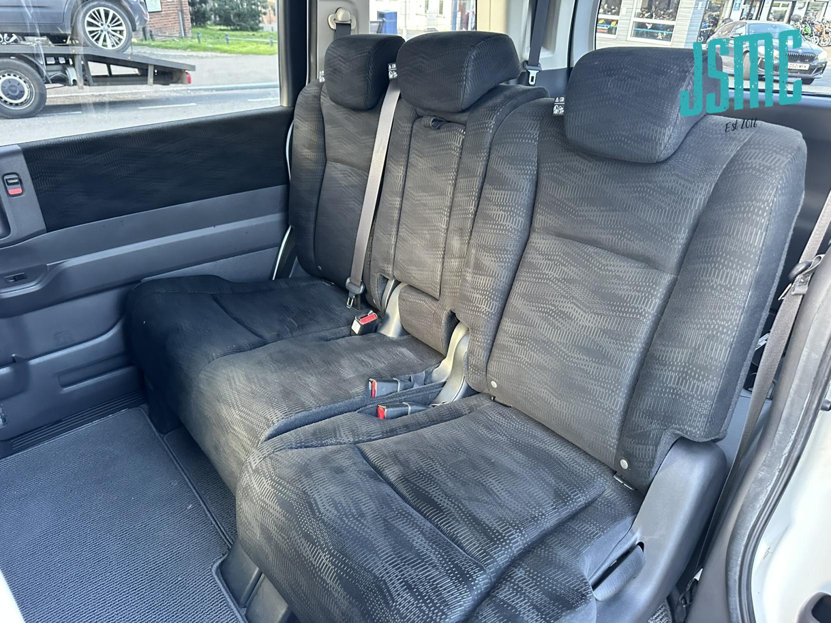 Honda Stepwagon G COMFORT SEL, Automatic, 8 Seater, petrol. 