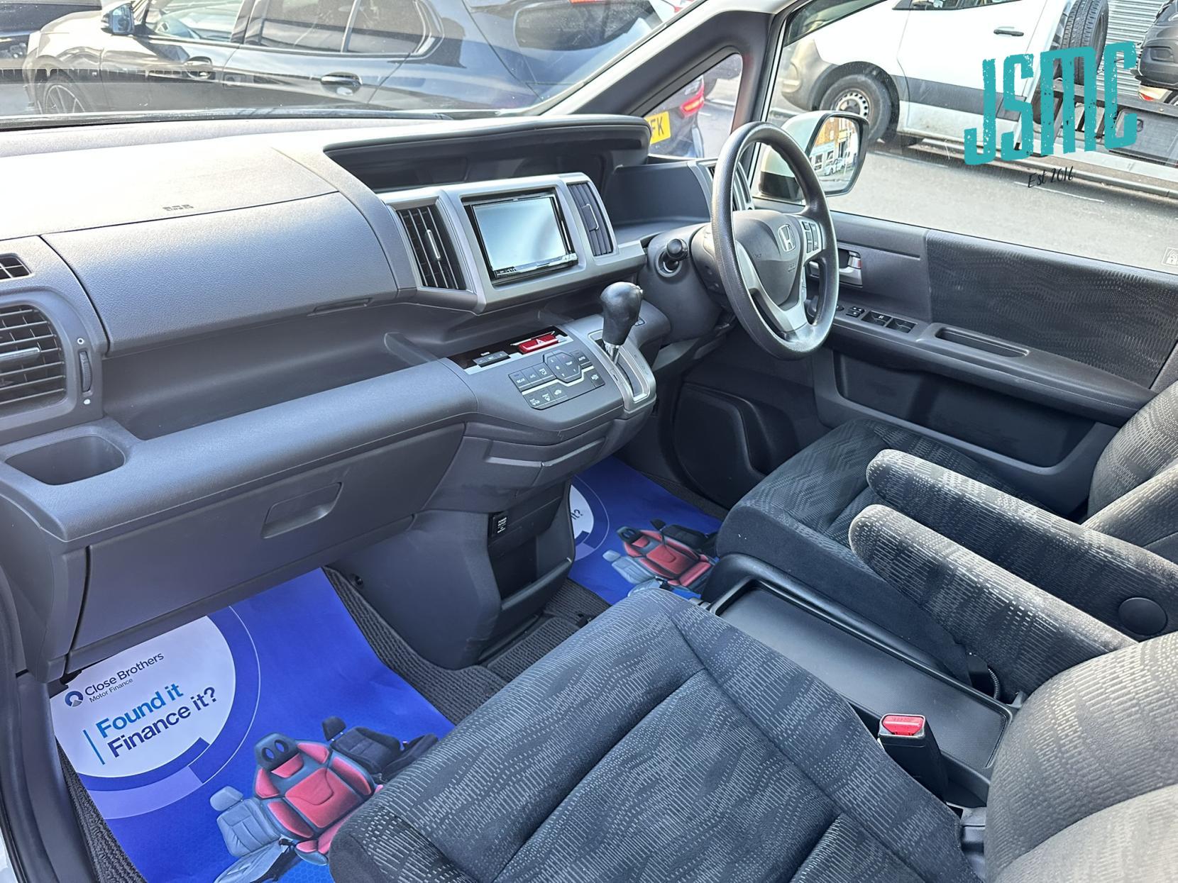 Honda Stepwagon G COMFORT SEL, Automatic, 8 Seater, petrol. 