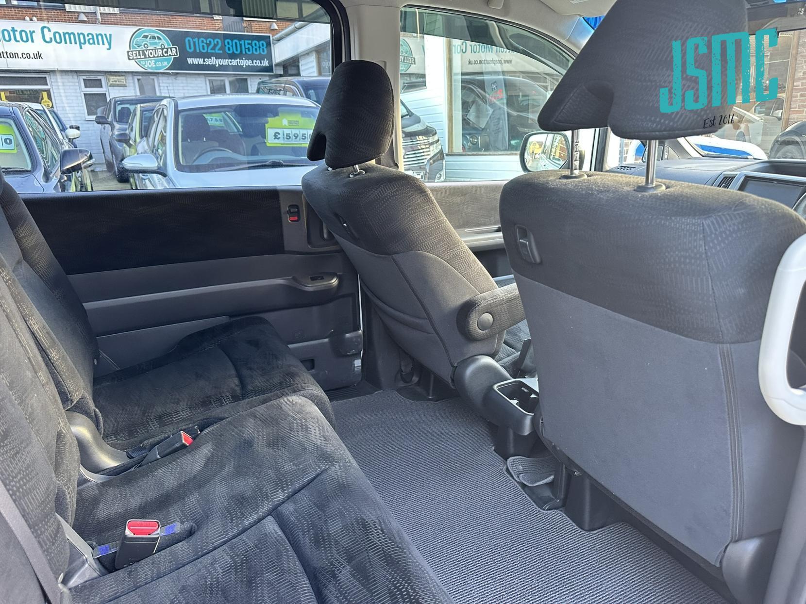 Honda Stepwagon G COMFORT SEL, Automatic, 8 Seater, petrol. 