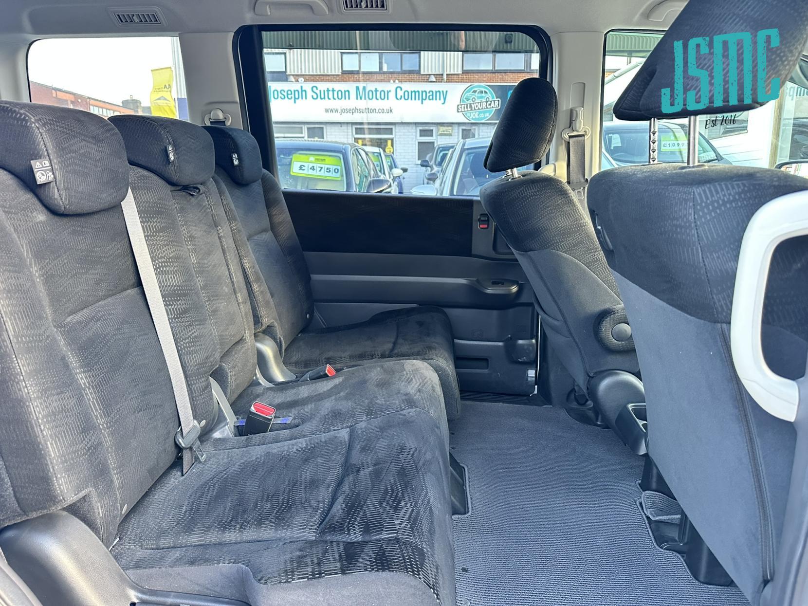 Honda Stepwagon G COMFORT SEL, Automatic, 8 Seater, petrol. 