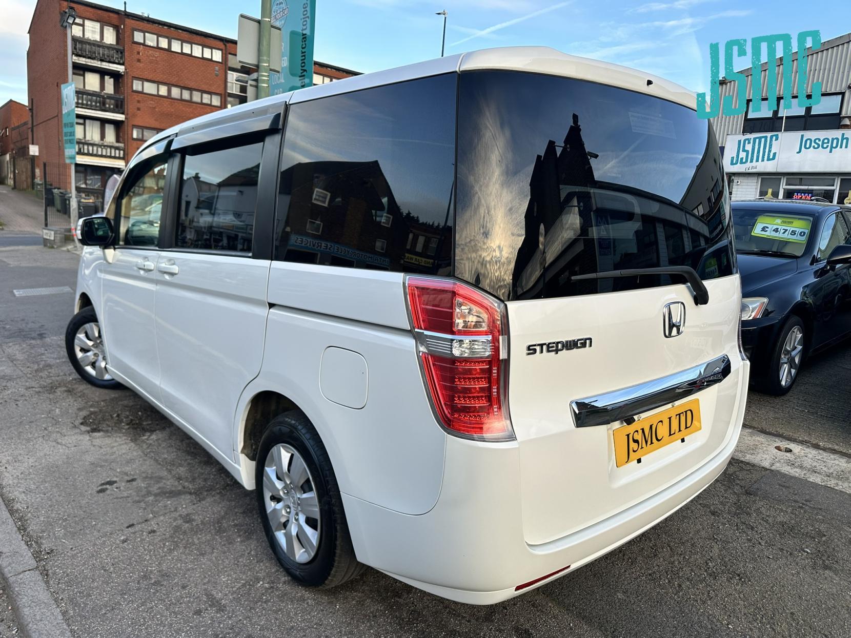 Honda Stepwagon G COMFORT SEL, Automatic, 8 Seater, petrol. 