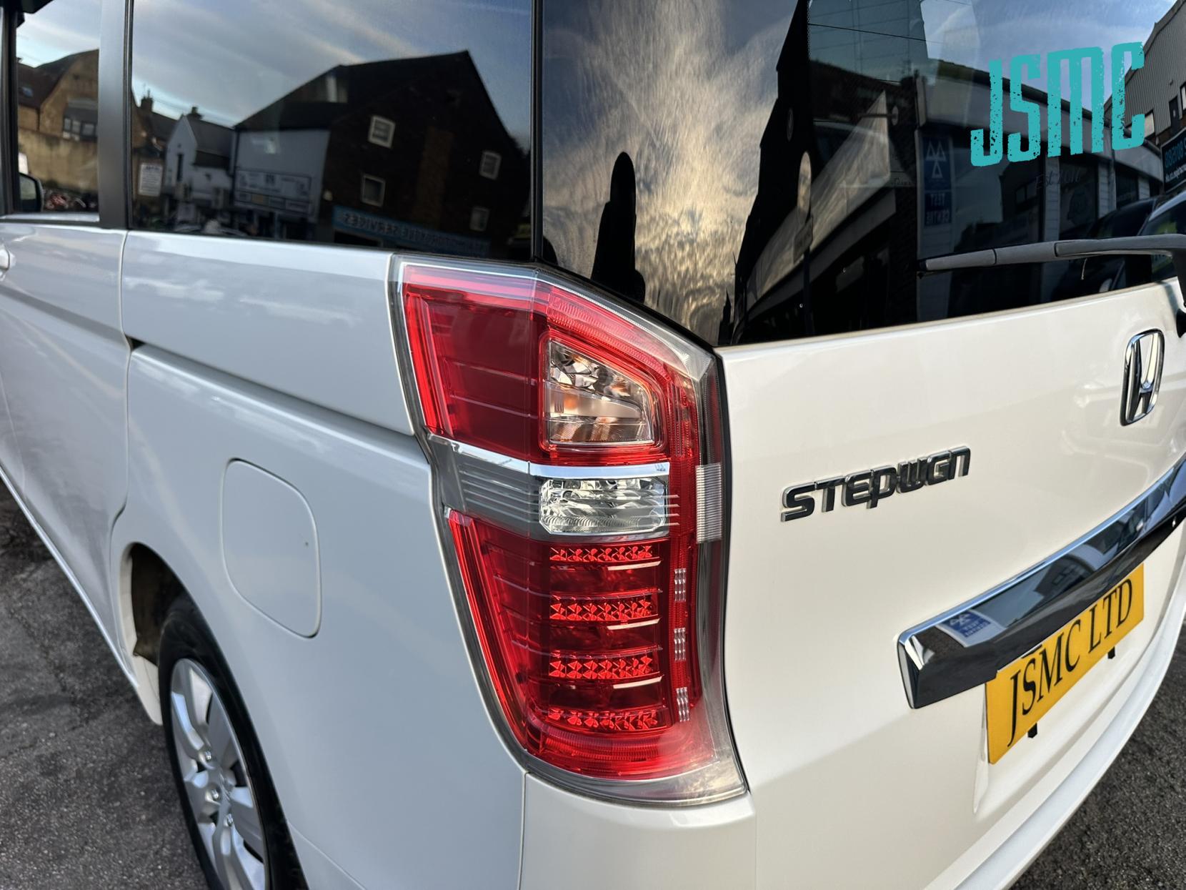 Honda Stepwagon G COMFORT SEL, Automatic, 8 Seater, petrol. 