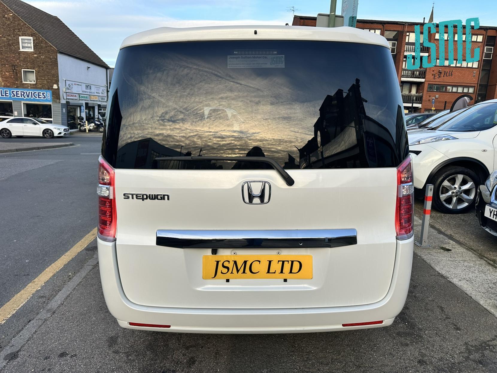 Honda Stepwagon G COMFORT SEL, Automatic, 8 Seater, petrol. 