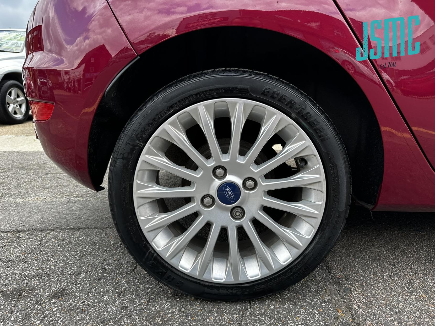 Ford Fiesta 1.4 Titanium Hatchback 5dr Petrol Manual (133 g/km, 94 bhp)
