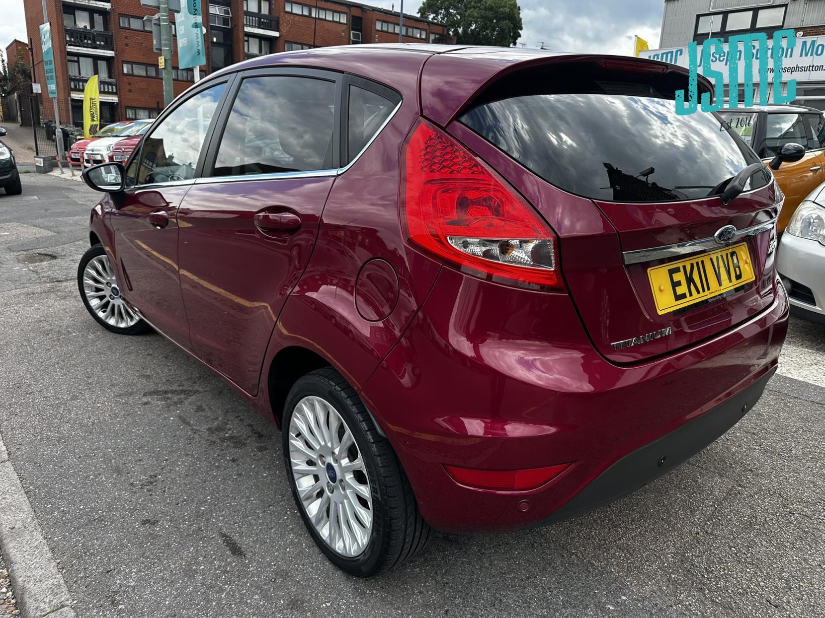 Ford Fiesta 1.4 Titanium Hatchback 5dr Petrol Manual (133 g/km, 94 bhp)