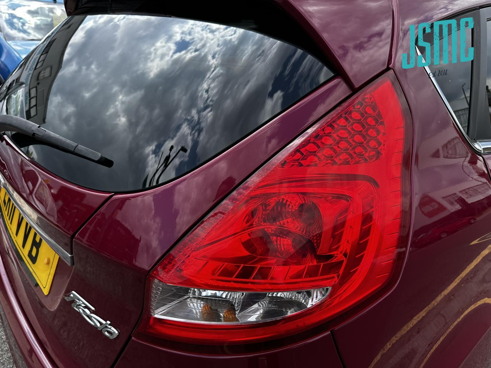 Ford Fiesta 1.4 Titanium Hatchback 5dr Petrol Manual (133 g/km, 94 bhp)