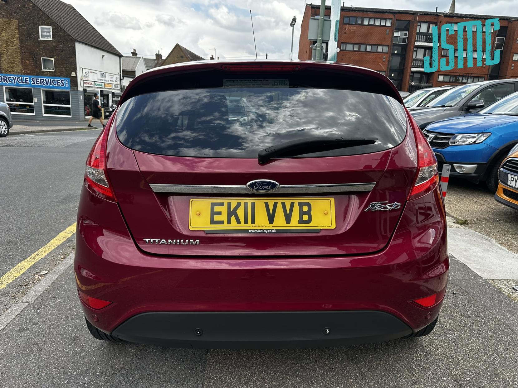 Ford Fiesta 1.4 Titanium Hatchback 5dr Petrol Manual (133 g/km, 94 bhp)