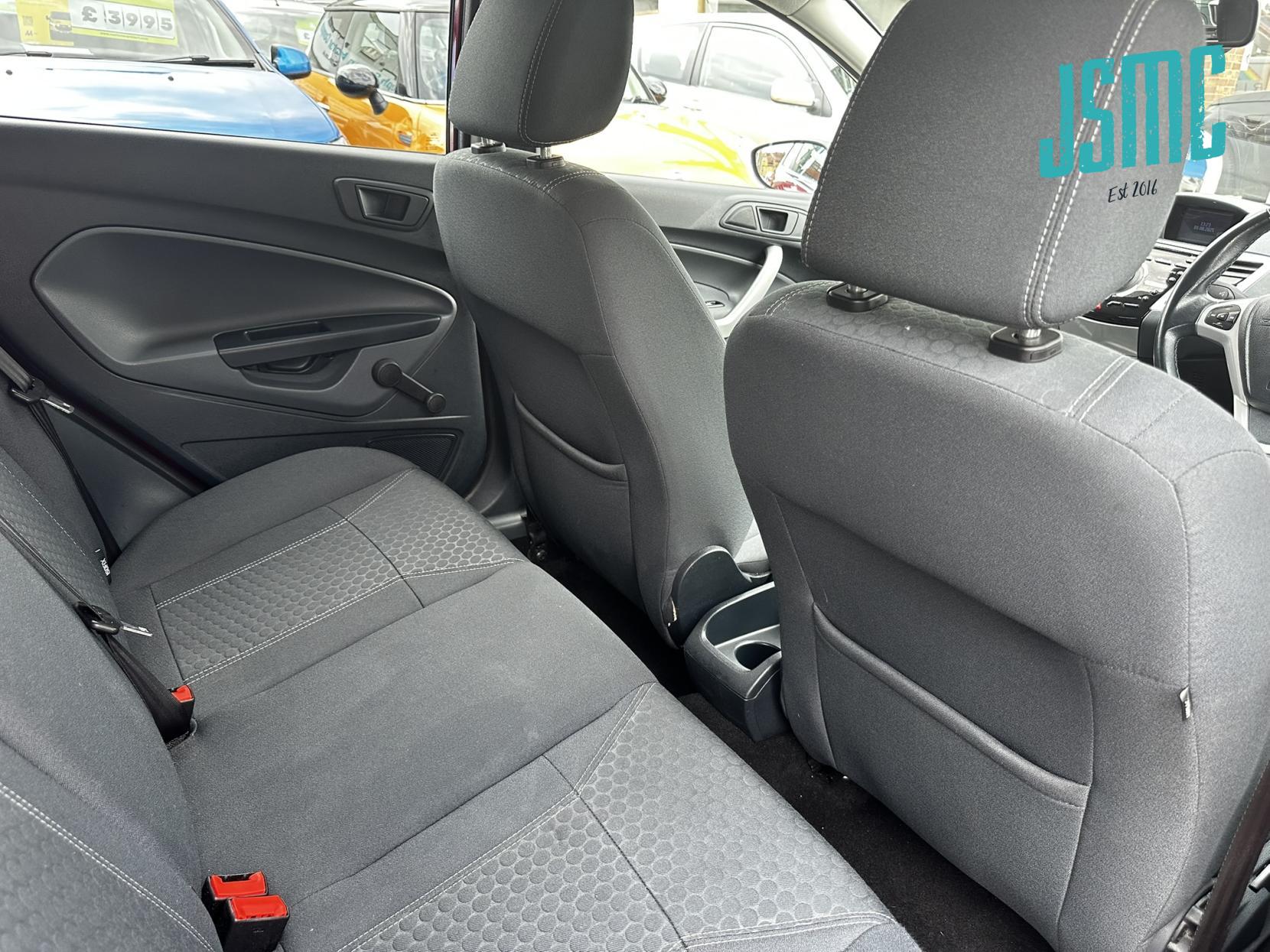 Ford Fiesta 1.4 Titanium Hatchback 5dr Petrol Manual (133 g/km, 94 bhp)