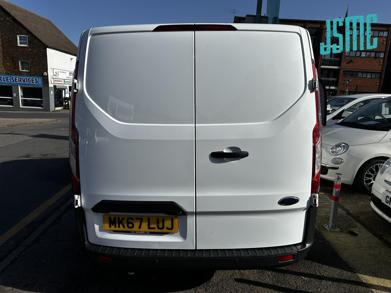 Ford Transit Custom 2.0 TDCi 340 Trend Panel Van 5dr Diesel Manual L1 H1 (166 g/km, 128 bhp)