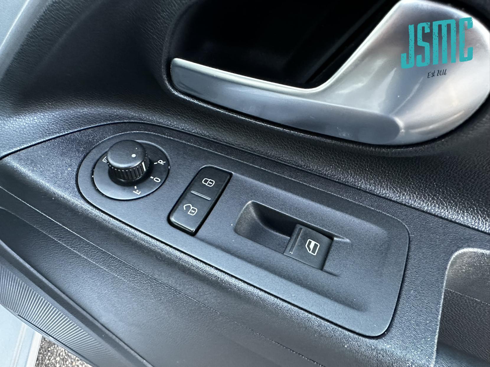 Volkswagen up! 1.0 Move up! Hatchback 5dr Petrol ASG Euro 5 (60 ps)