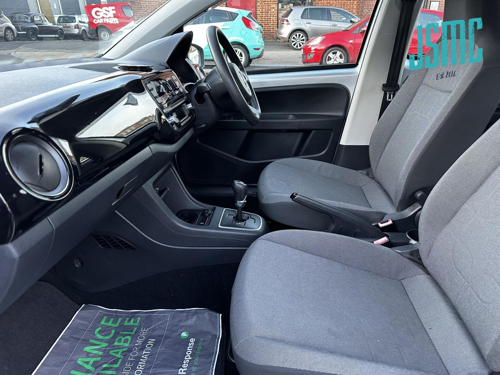 Volkswagen up! 1.0 Move up! Hatchback 5dr Petrol ASG Euro 5 (60 ps)