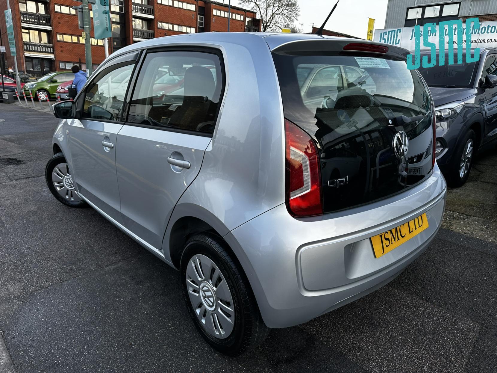 Volkswagen up! 1.0 Move up! Hatchback 5dr Petrol ASG Euro 5 (60 ps)