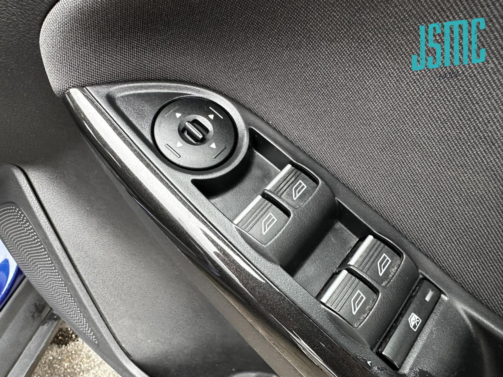 Ford Focus 1.6 TDCi Titanium Hatchback 5dr Diesel Manual Euro 5 (s/s) (115 ps)