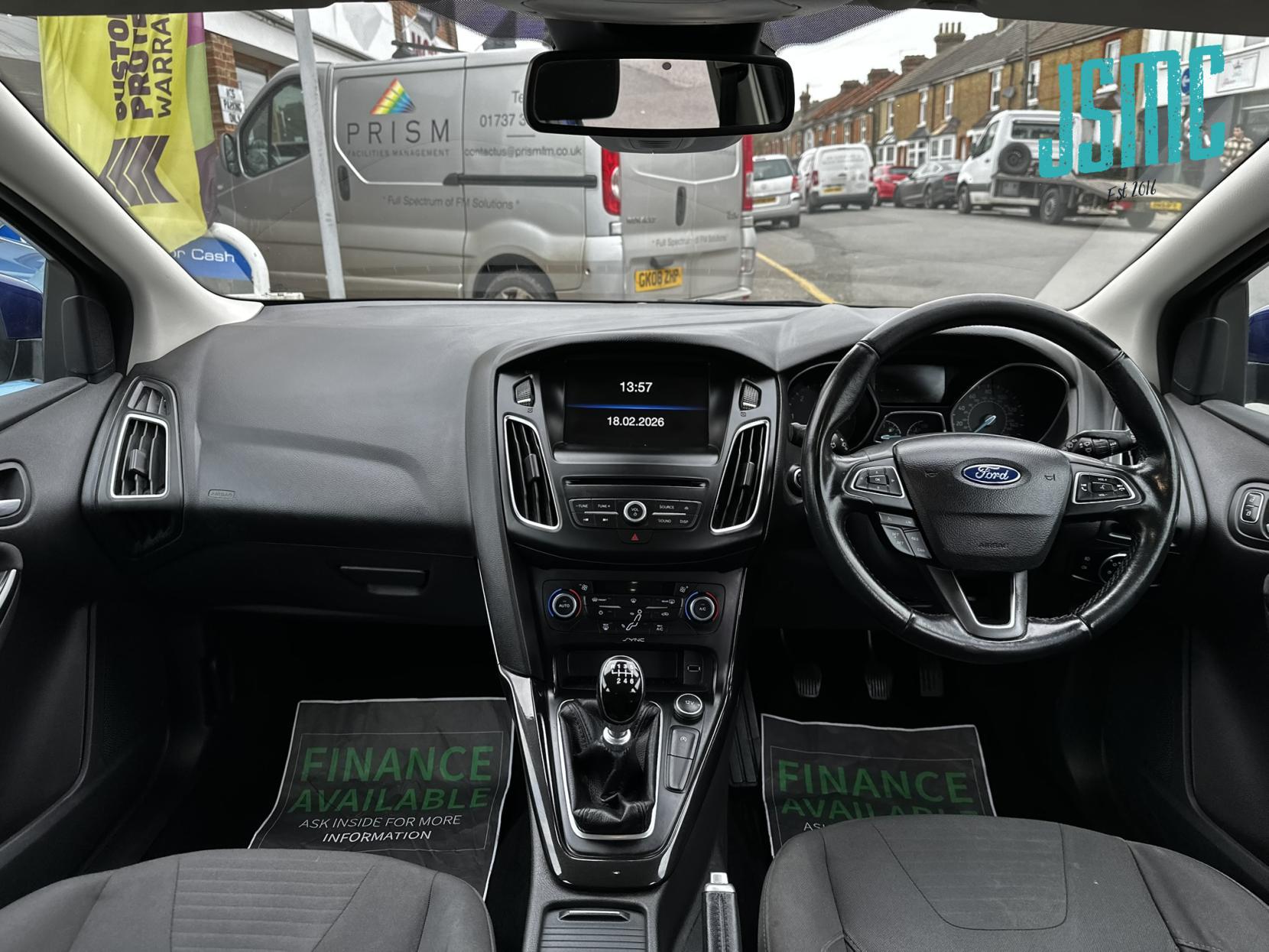 Ford Focus 1.6 TDCi Titanium Hatchback 5dr Diesel Manual Euro 5 (s/s) (115 ps)