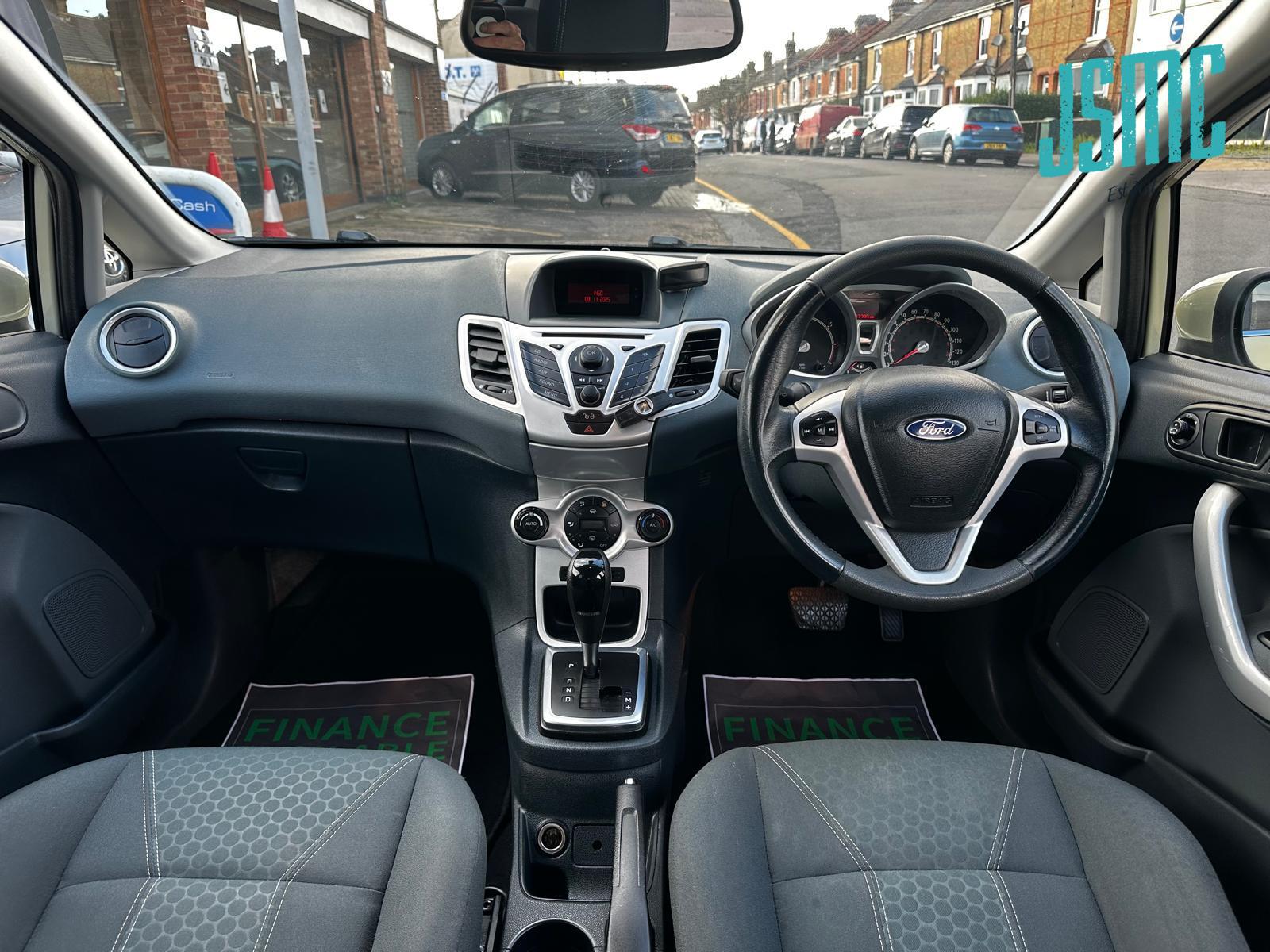 Ford Fiesta 1.4 Titanium Hatchback 5dr Petrol Automatic (154 g/km, 94 bhp)