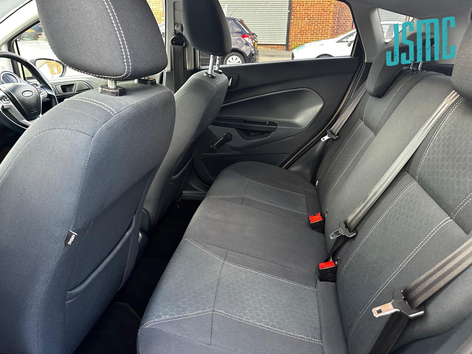 Ford Fiesta 1.4 Titanium Hatchback 5dr Petrol Automatic (154 g/km, 94 bhp)