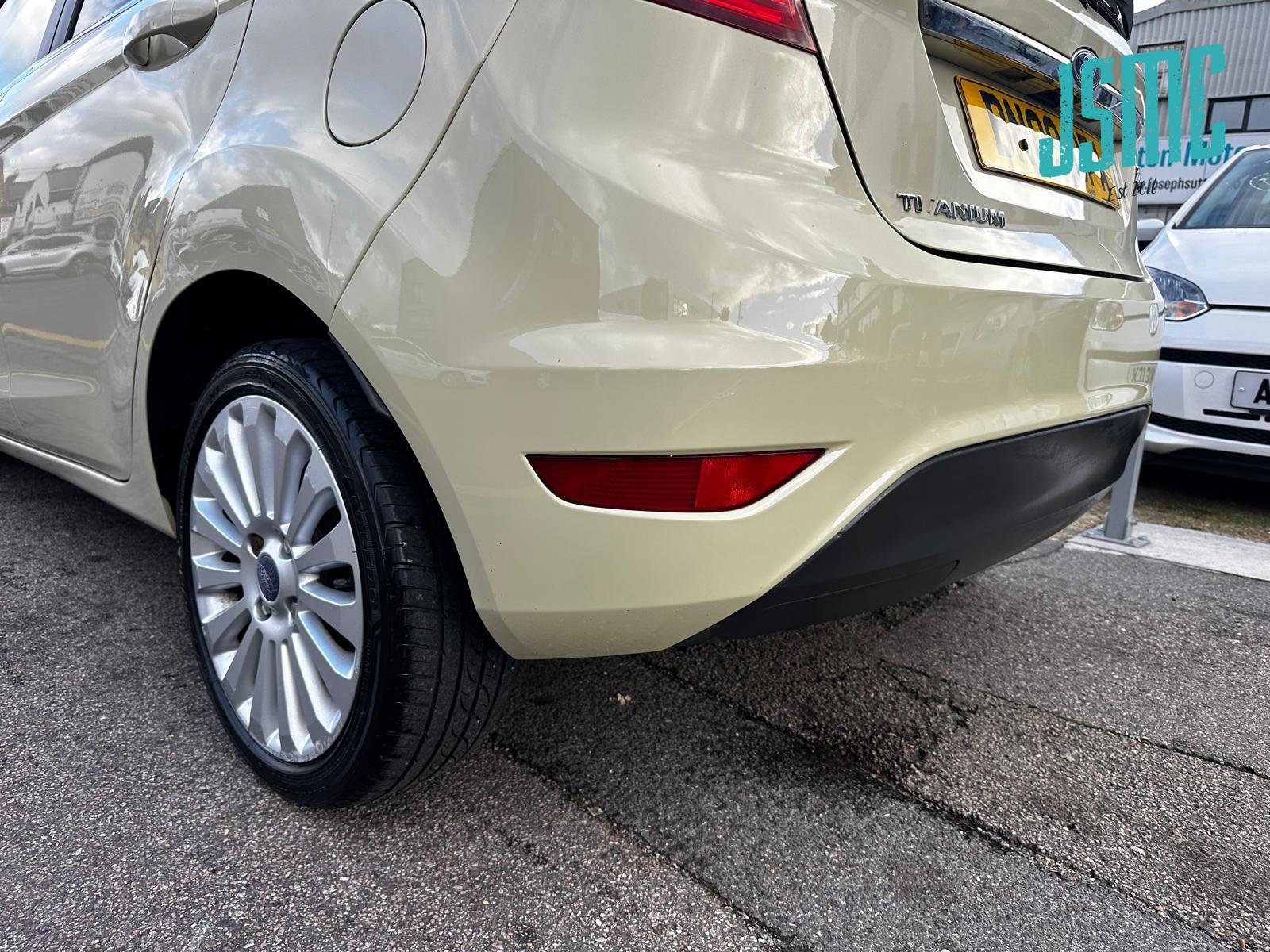 Ford Fiesta 1.4 Titanium Hatchback 5dr Petrol Automatic (154 g/km, 94 bhp)