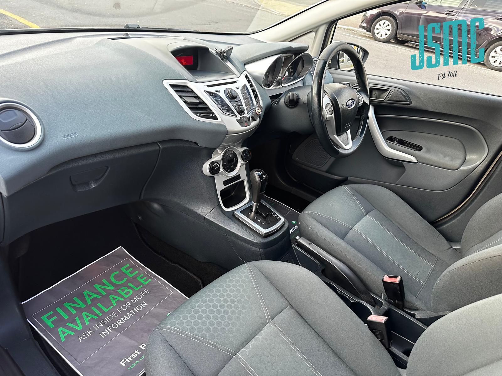 Ford Fiesta 1.4 Titanium Hatchback 5dr Petrol Automatic (154 g/km, 94 bhp)