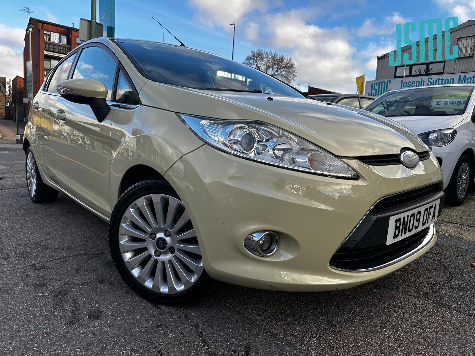 Ford Fiesta 1.4 Titanium Hatchback 5dr Petrol Automatic (154 g/km, 94 bhp)